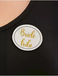 5 badges Bride to be